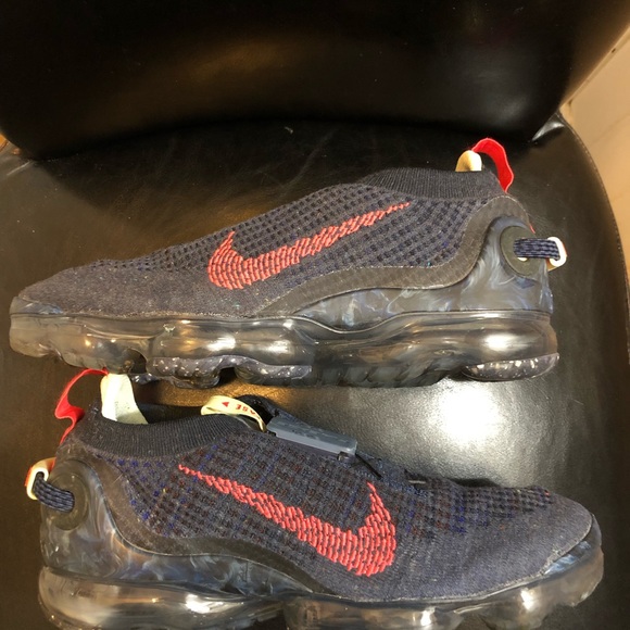 Nike Air VaporMax 2020 Flyknit 'Obsidian Siren Red' Men's Size 9 [CW1765-400] - Picture 13 of 13